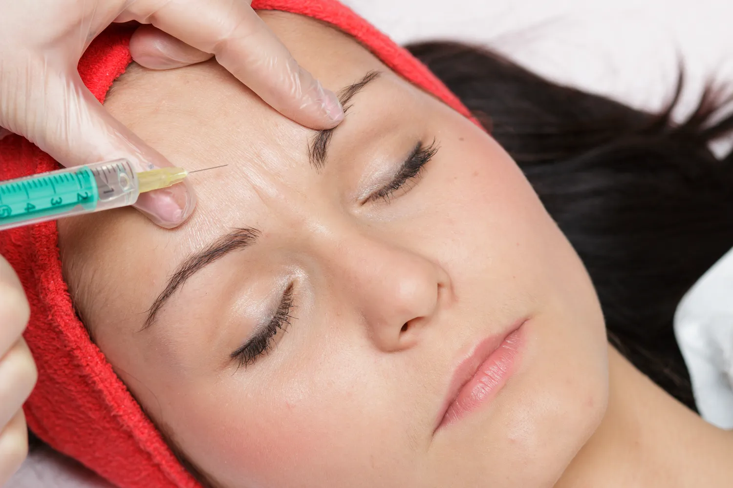 Co jest tańsze botox czy kwas hialuronowy?